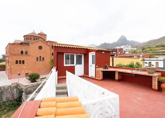 Live La Punta Del Hidalgo Center