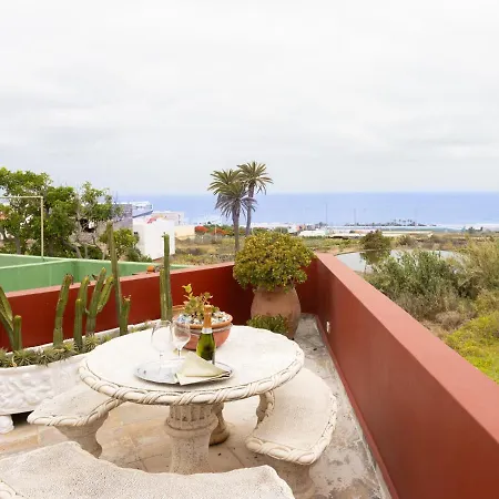 Live La Punta Del Hidalgo Center *