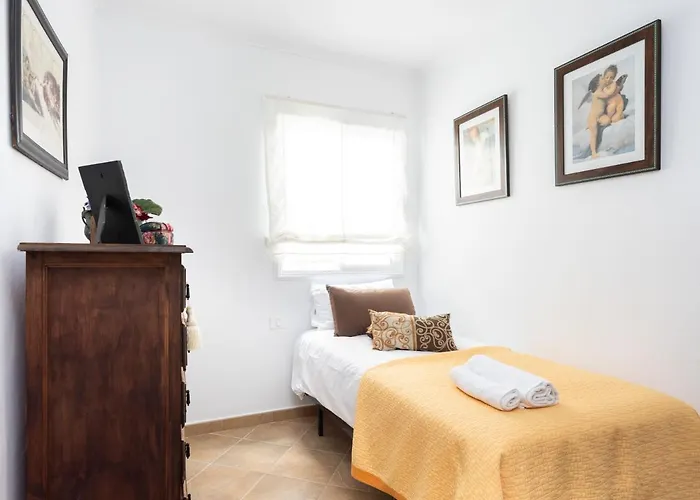 Live La Punta Del Hidalgo Center Punta del Hidalgo